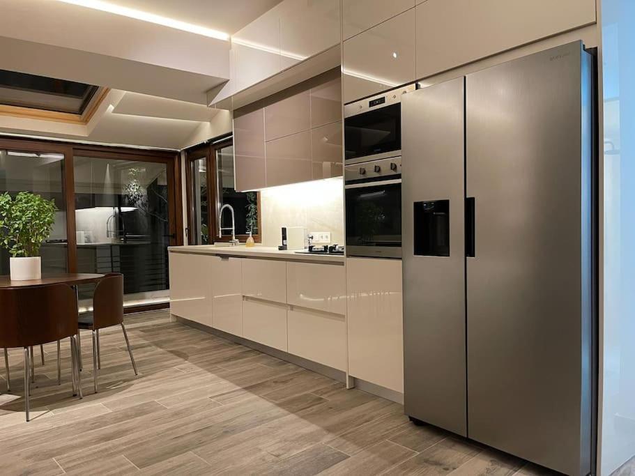 Acropolis Lux Apartment Афіни Екстер'єр фото