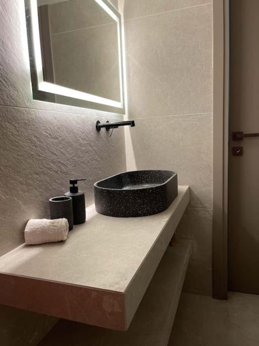 Acropolis Lux Apartment Афіни Екстер'єр фото