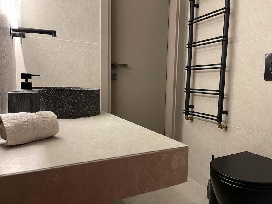 Acropolis Lux Apartment Афіни Екстер'єр фото