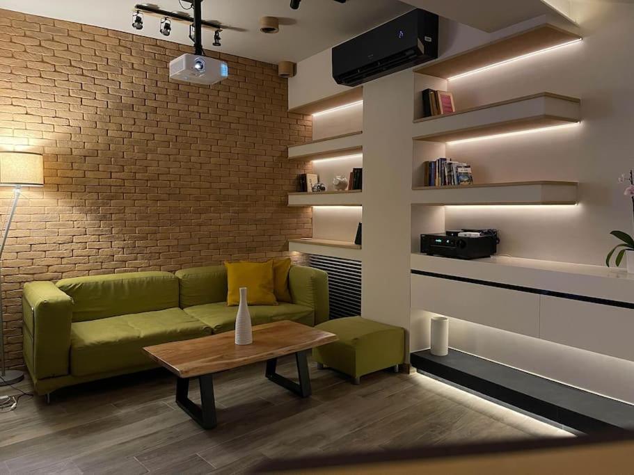 Acropolis Lux Apartment Афіни Екстер'єр фото