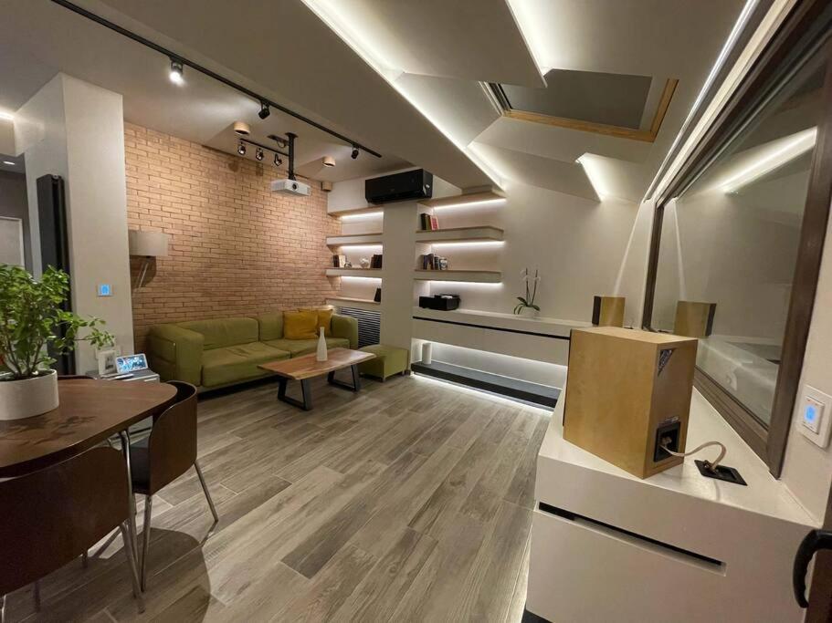 Acropolis Lux Apartment Афіни Екстер'єр фото